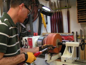 How to Make Wooden Urns